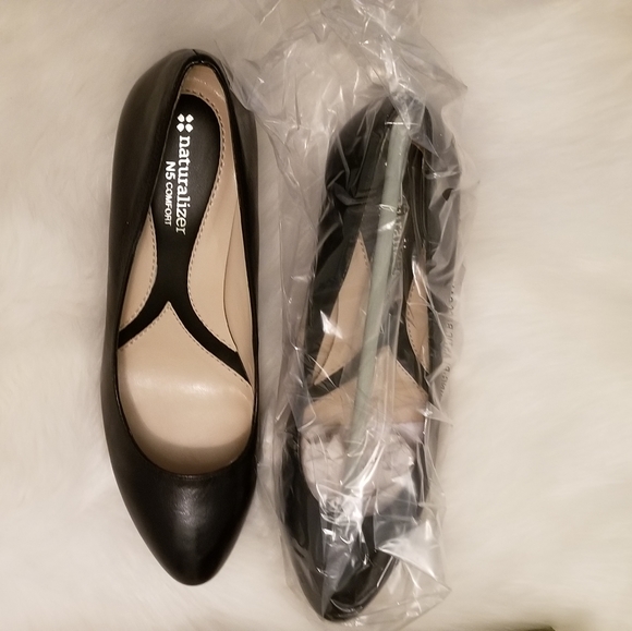 Naturalizer Shoes - Naturalizer pumps, 8M perfect condition